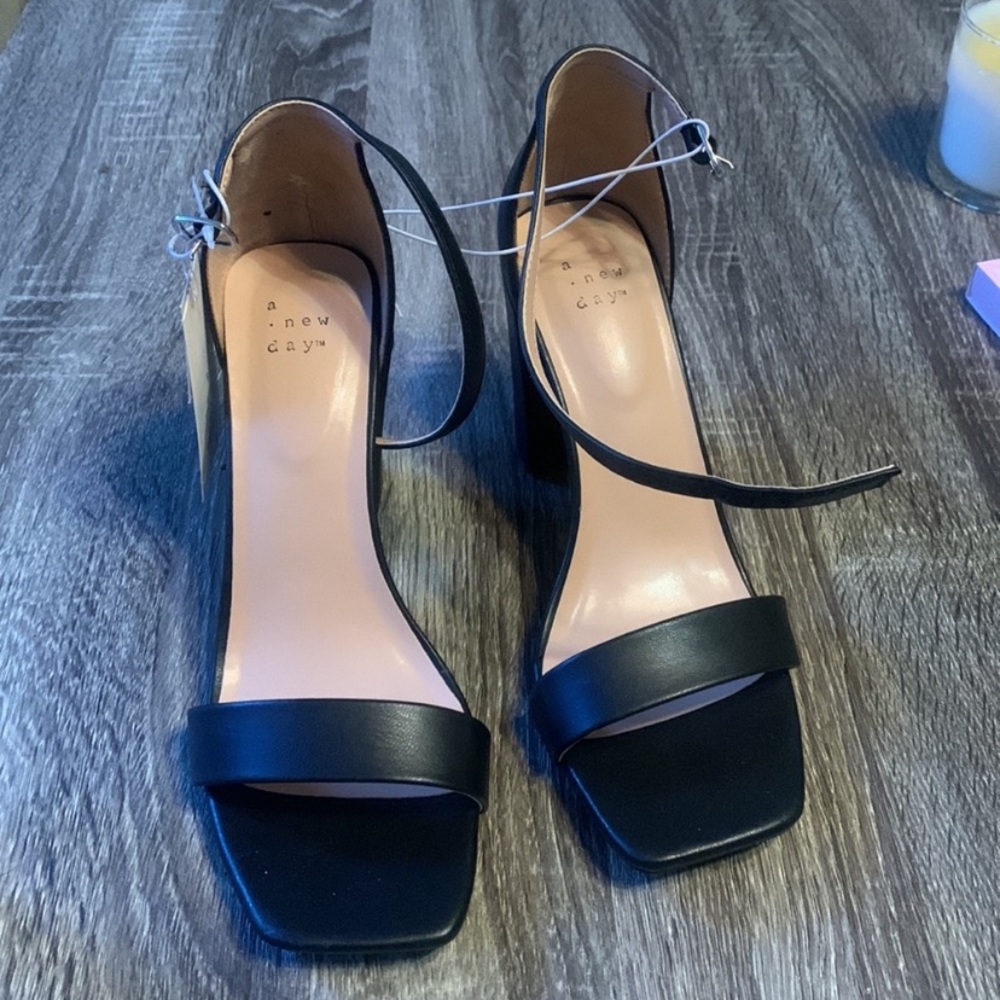 A New Day Ema Square Toe Heel 7.5 (3 inch)